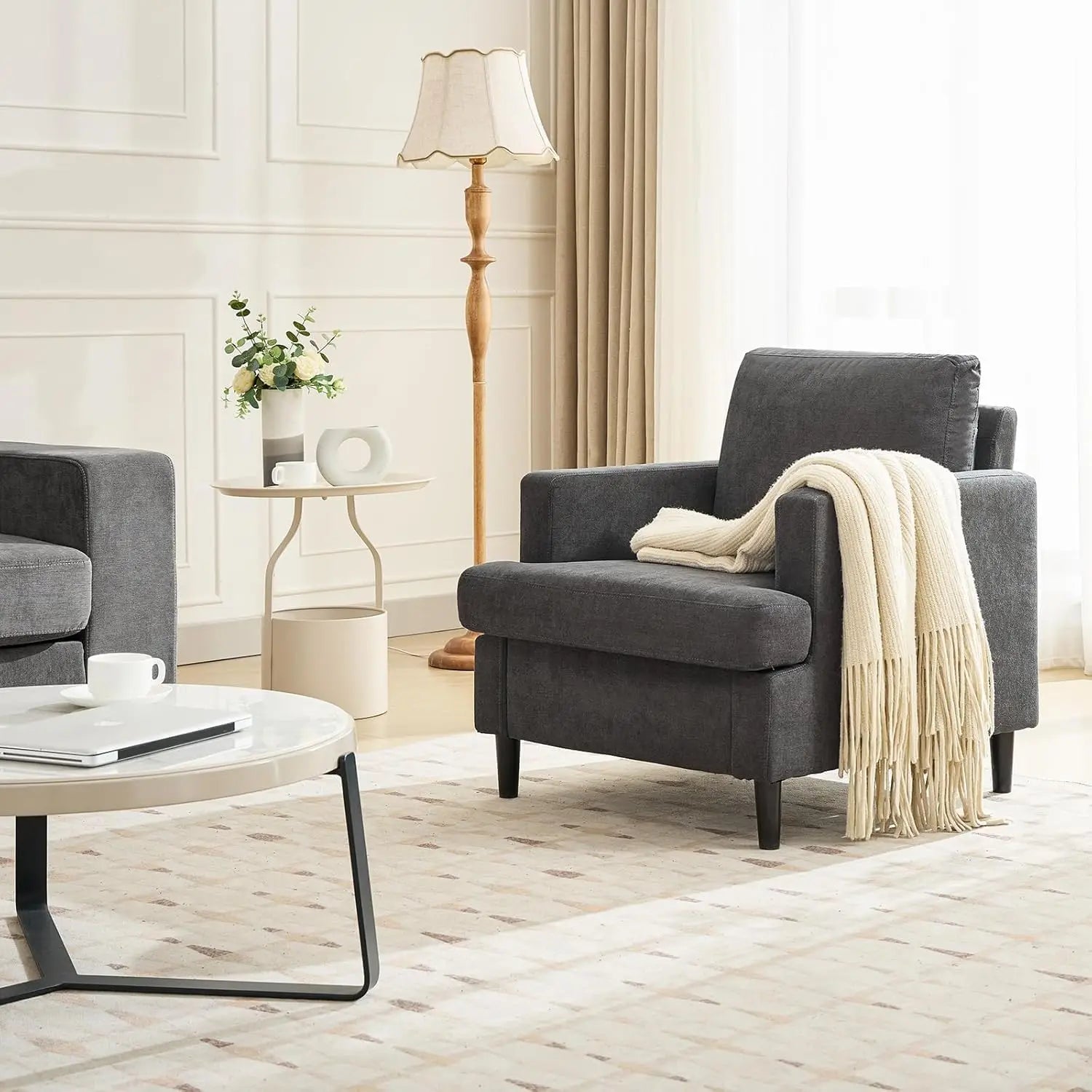 Fauteuil d’appoint style vintage – Fauteuil moderne en lin avec accoudoirs larges et pieds bois, chaise de lecture pour salon et chambre