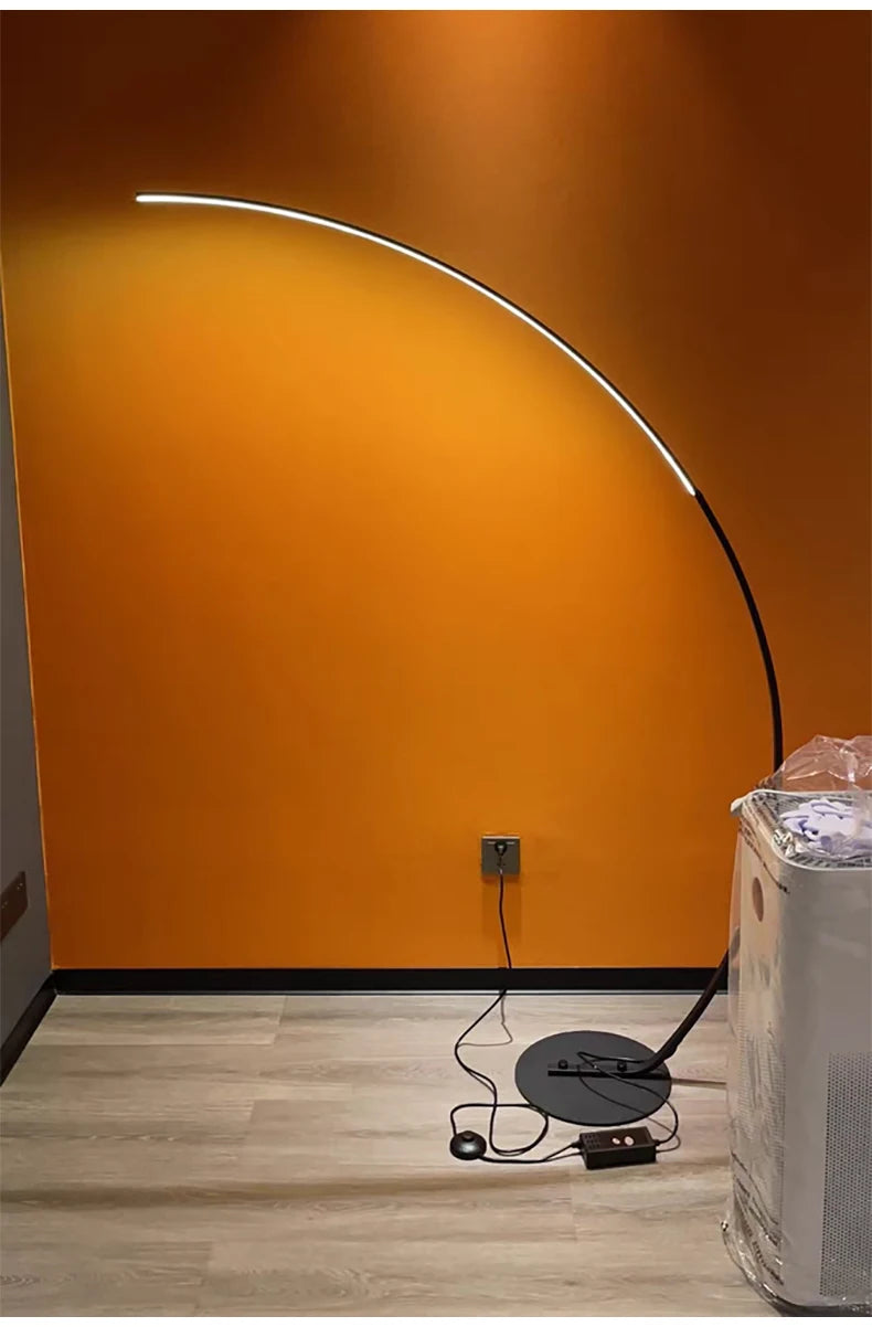 Lampe LED sur pied moderne minimaliste – Éclairage décoratif pour salon, chambre, chevet et intérieur