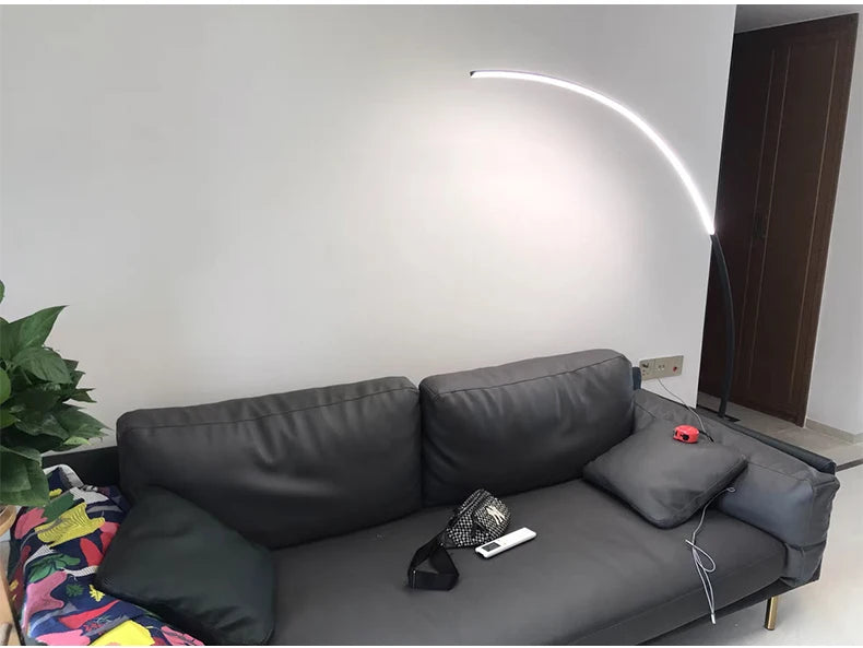 Lampe LED sur pied moderne minimaliste – Éclairage décoratif pour salon, chambre, chevet et intérieur