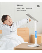 Lampe de bureau LED multifonction – Éclairage de table avec chargeur téléphone, réveil, ventilateur et porte-stylos